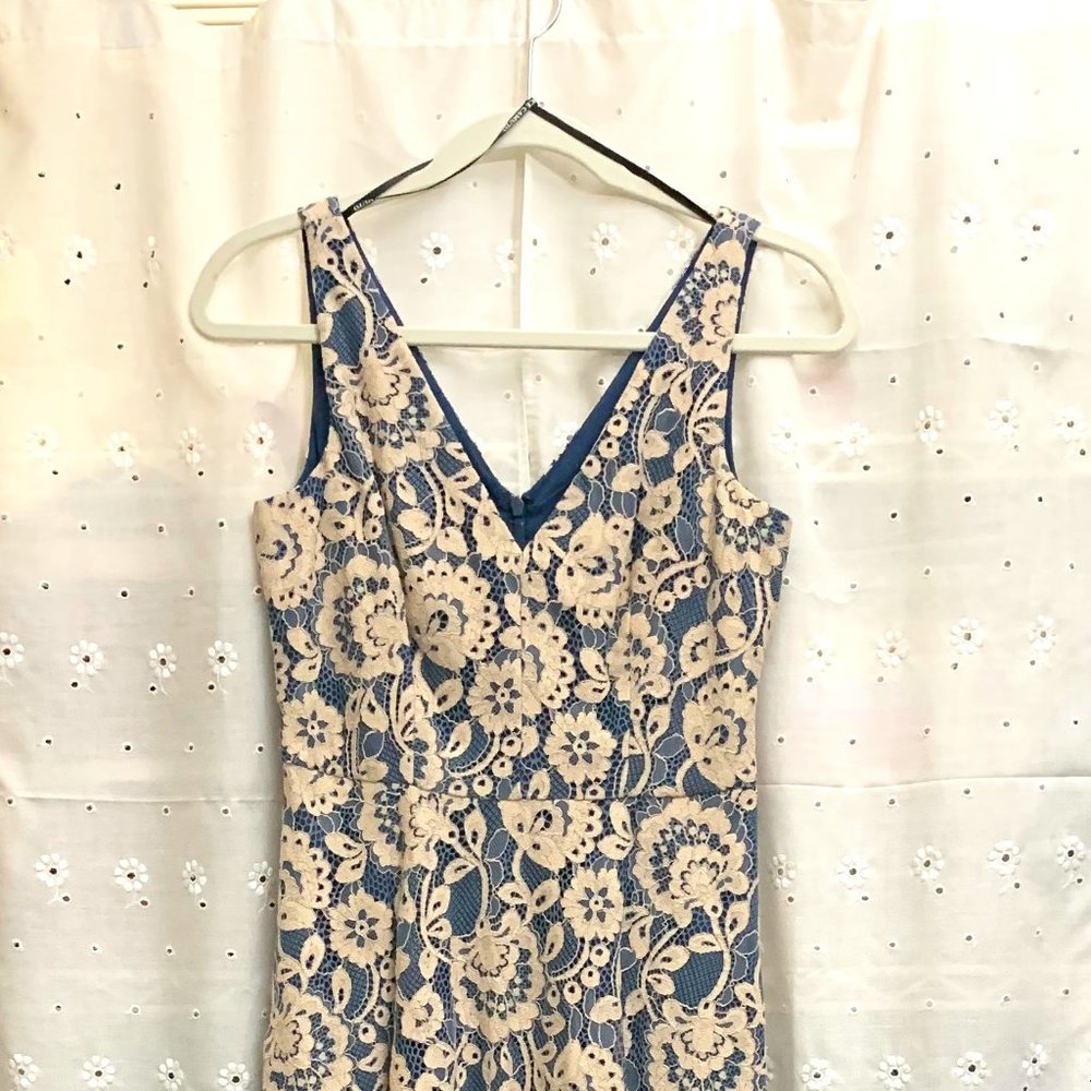 VINCE CAMUTO lace fit & flare midi dress size US2